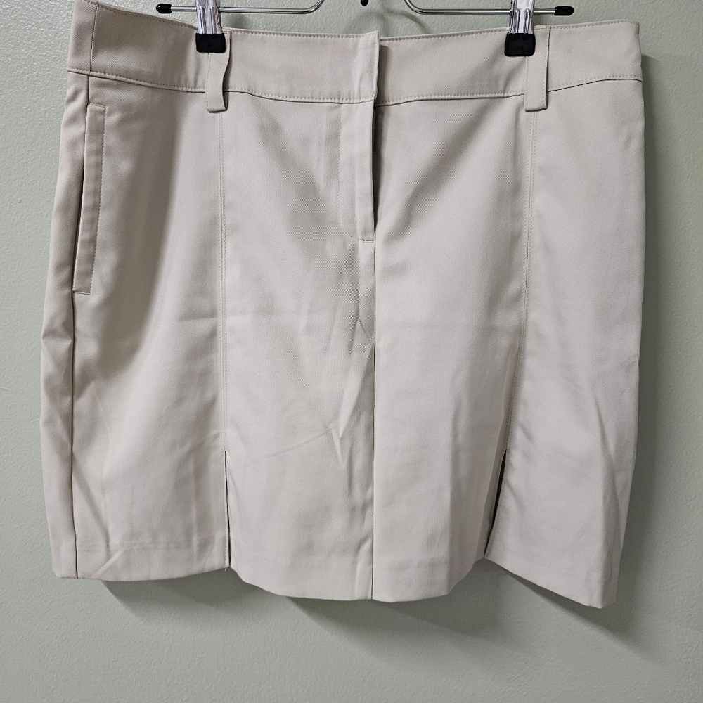 Golf skort